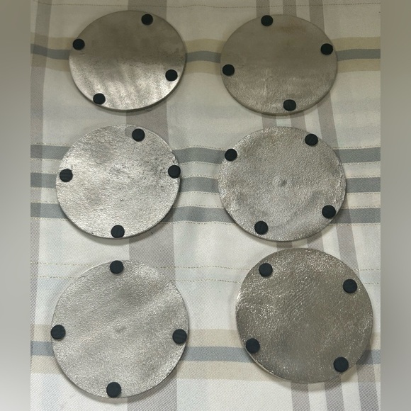 SIX VINTAGE COASTERS SILVER TONE - Picture 10 of 10